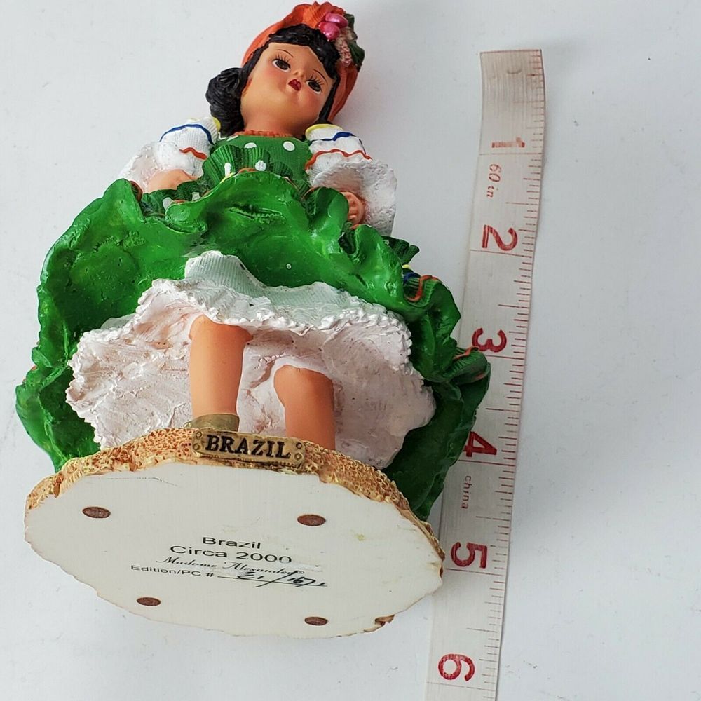 Madame Alexander Brazil 2000 Collectible Ceramic Figurine #573 - Picture 6 of 8